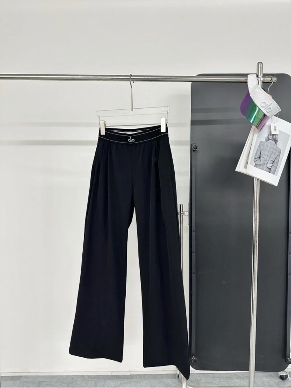 ALO Yoga Black Wide-Leg Lounge Pants with Low-Rise Waist